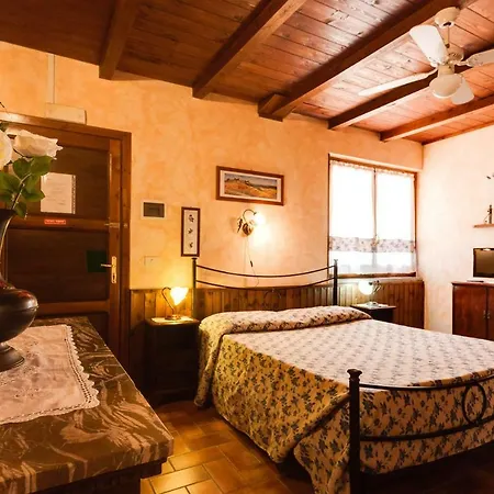 Agriturismo Casale Sasso Cerveteri Exterior foto