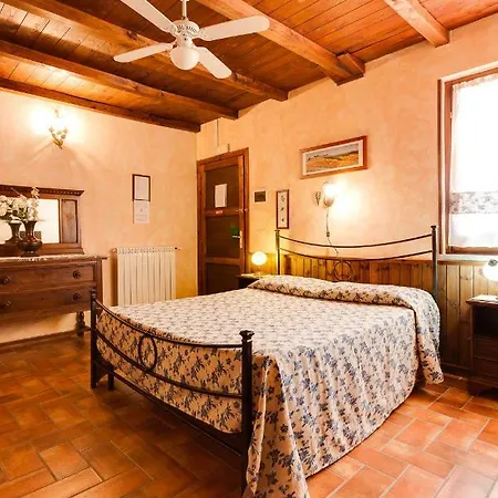 Agriturismo Casale Sasso Cerveteri Exterior foto